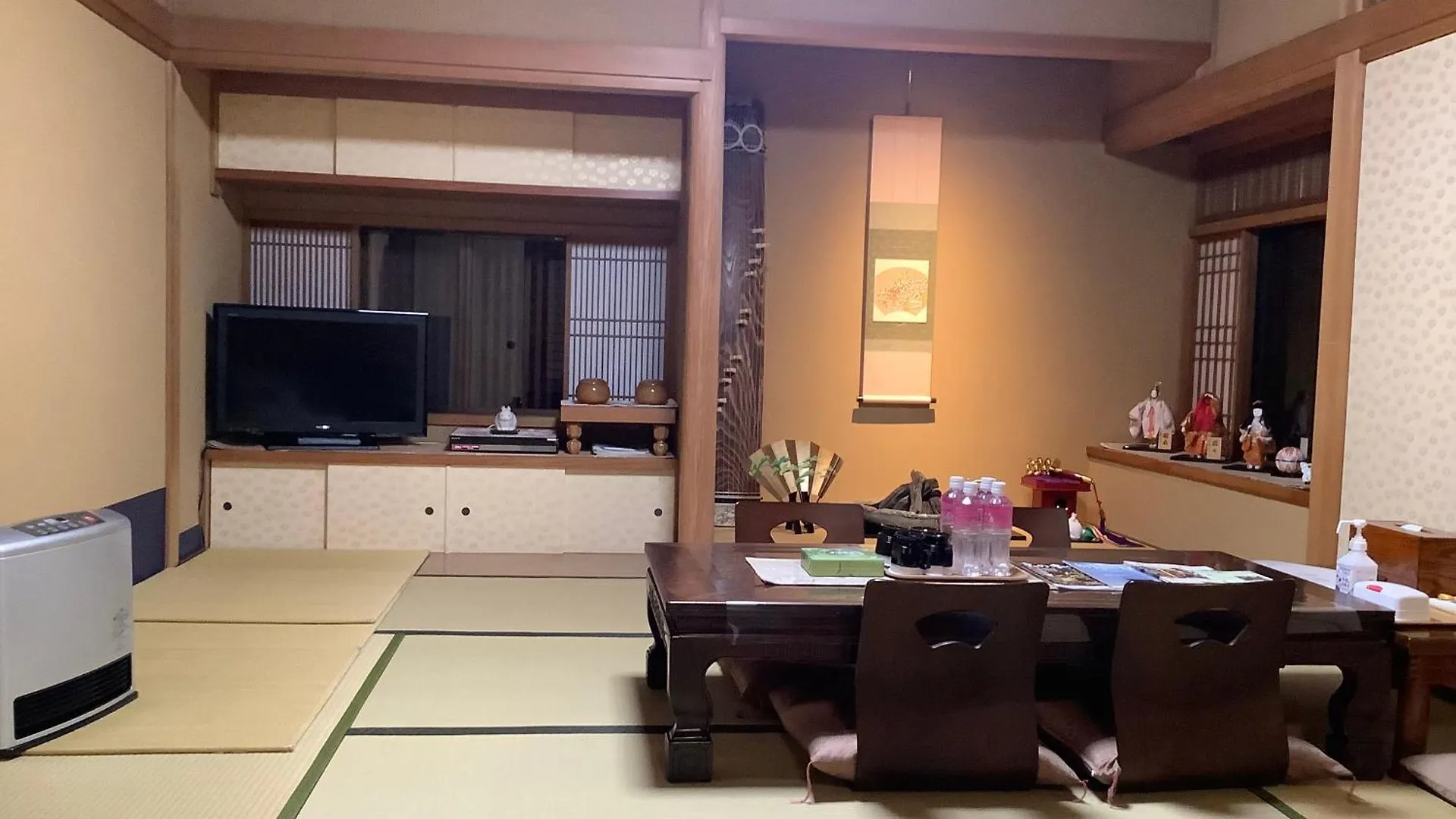 Kamuroan Kyoto Ryokan