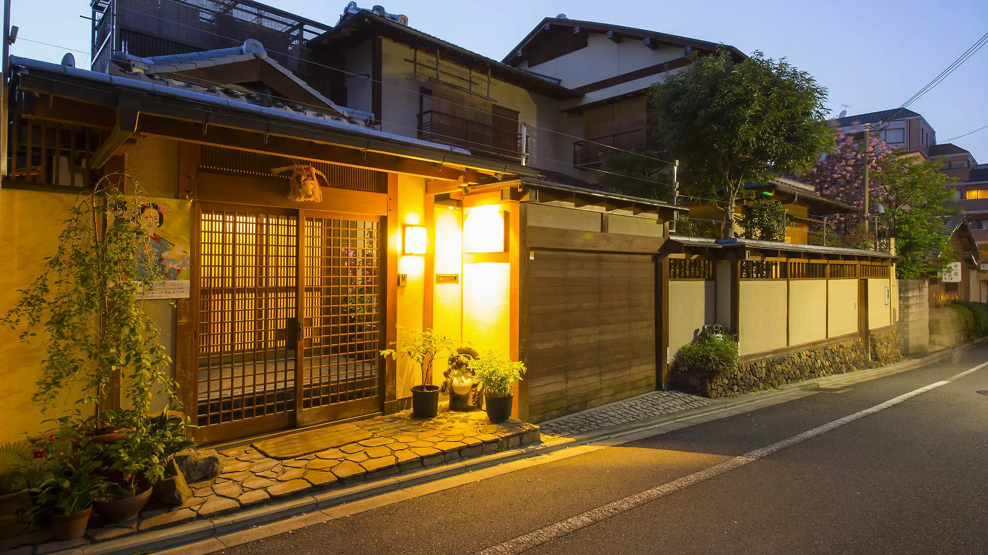 ホテル 禿　庵【かむろあん】 京都市